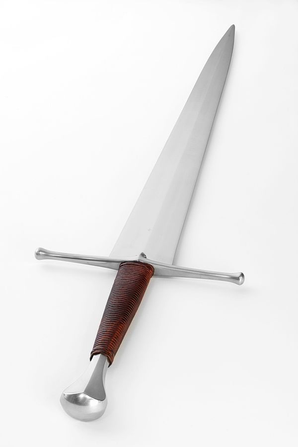 Albion_Principe_Medieval_sword_(9824329593)