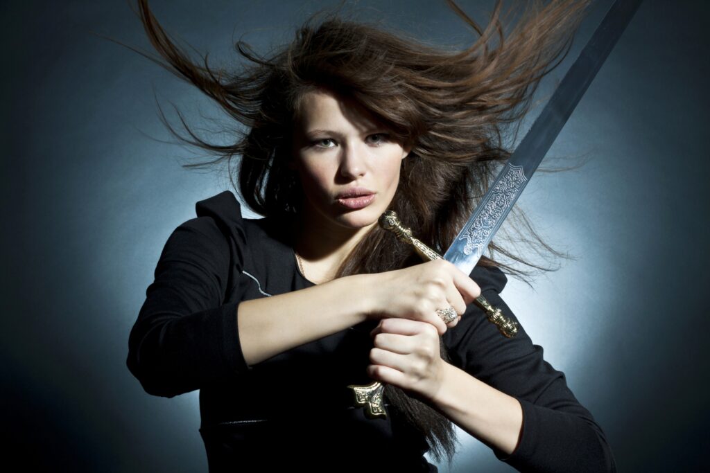 hema-sword-woman-longsword-scaled